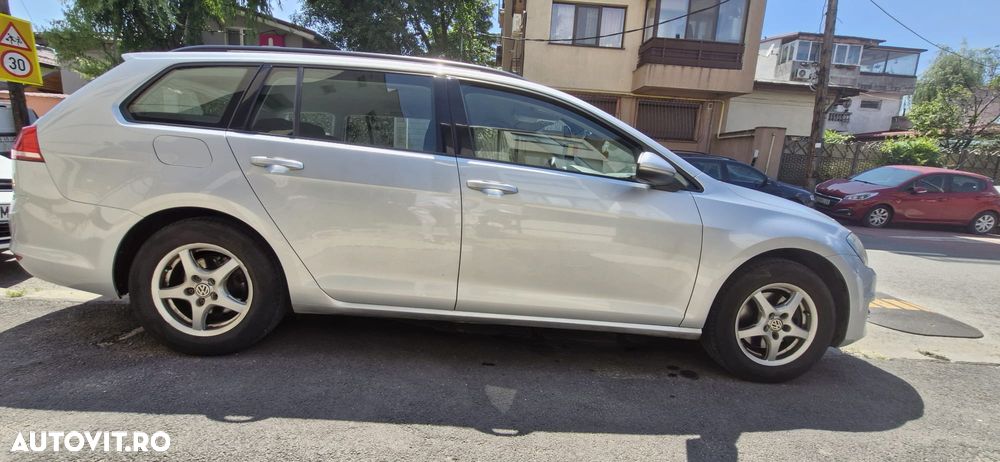 Volkswagen Golf - 5