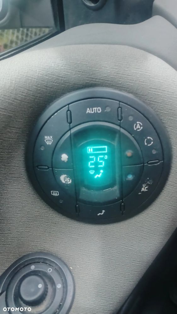 Renault Espace 1.9 dCi Expression - 8