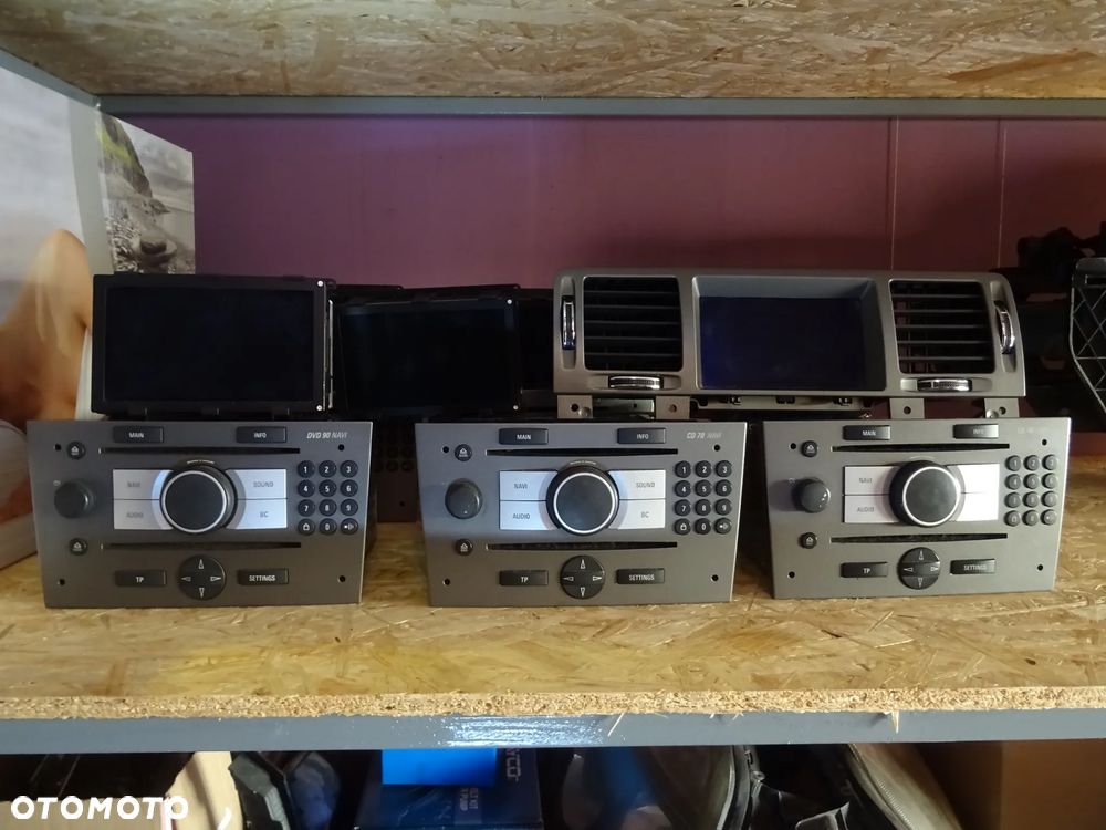 OPEL VECTRA C SIGNUM RADIO NAWIGACJA WYŚWIETLACZ MONITOR KOLOROWY CID CD70 DVD90 NAVI - PIN CARPASS - 18