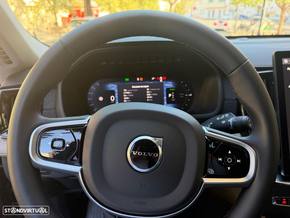 Volvo XC 90 2.0 T8 PHEV Plus Dark AWD - 18