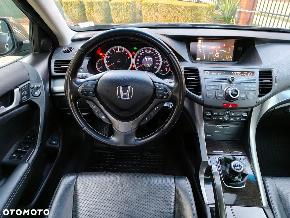 Honda Accord 2.0 Executive Navi - 18
