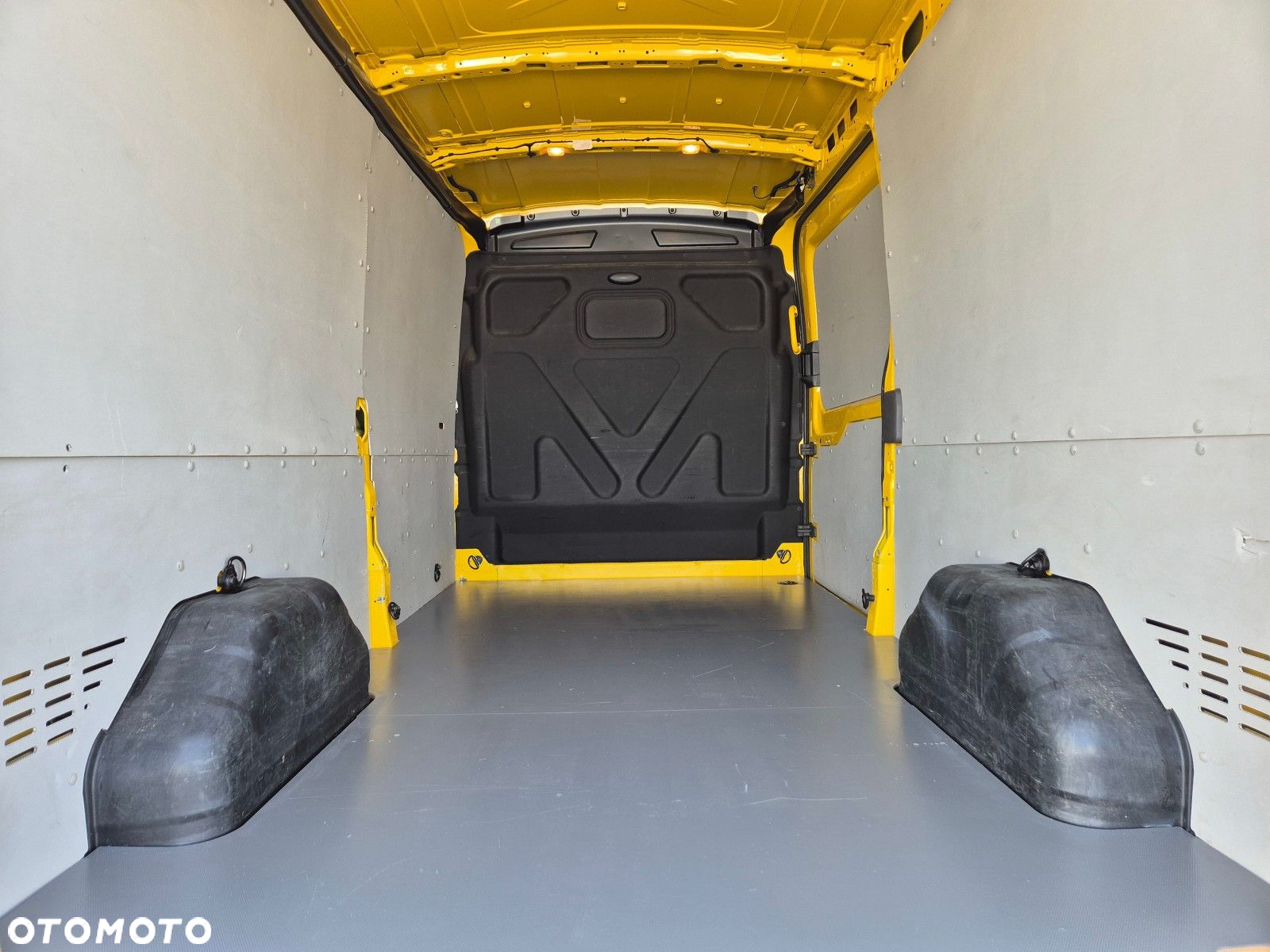 Ford Transit L3H2 *69900zł NETTO* 2,0 TdCi/131KM - 14