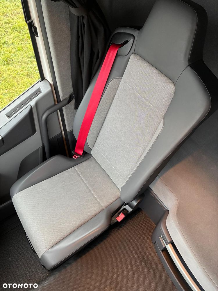 Renault T460 Sleeper Cab - 8