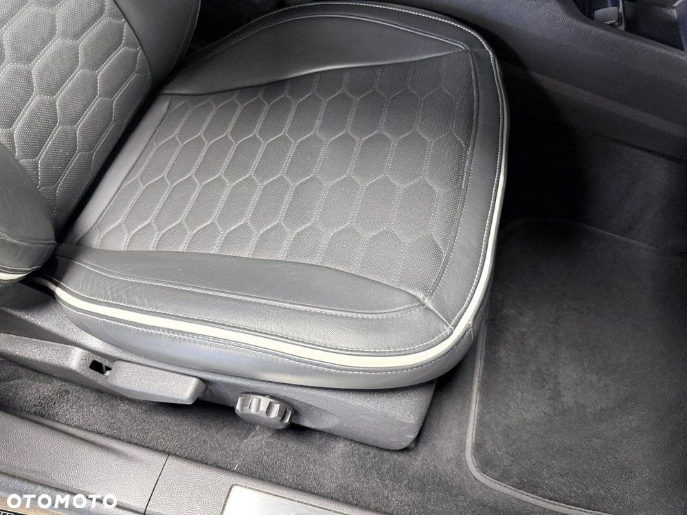 Ford Mondeo 2.0 EcoBlue VIGNALE - 26