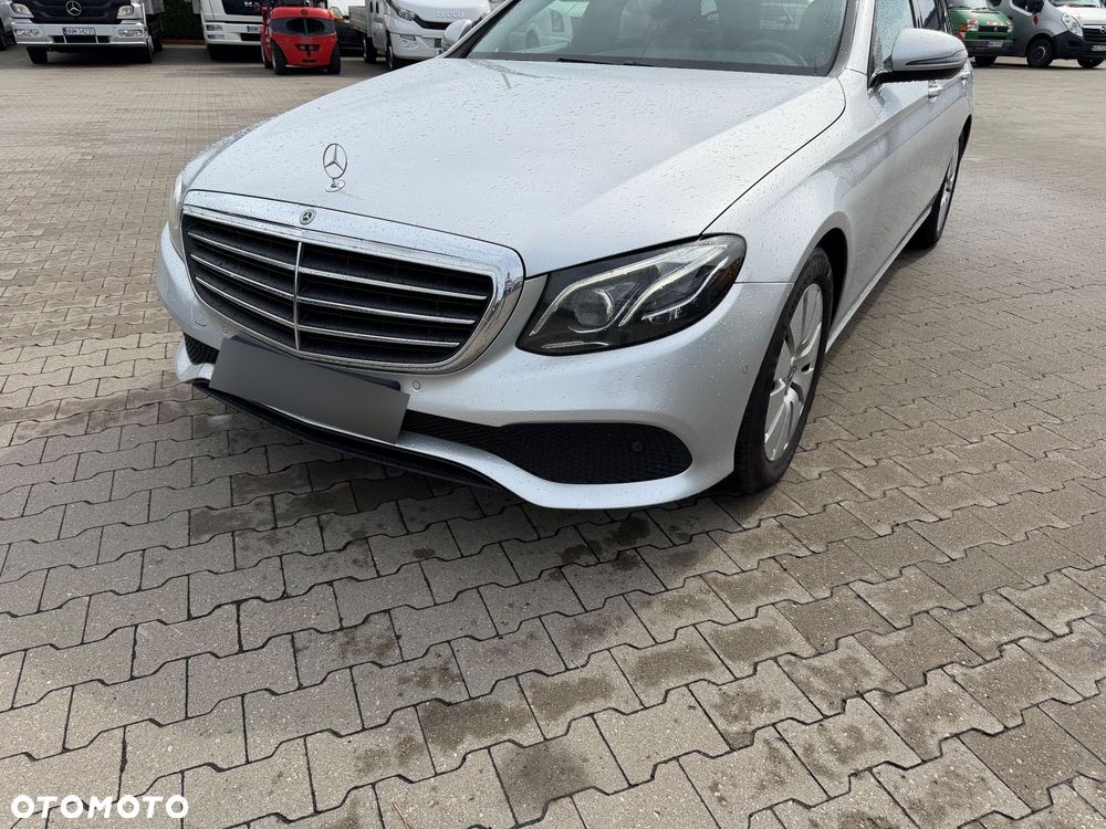 Mercedes-Benz Klasa E 220 d Avantgarde - 2