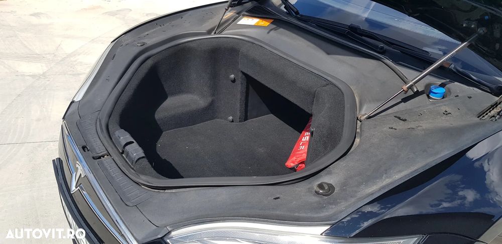 Tesla Model S Performance - 8