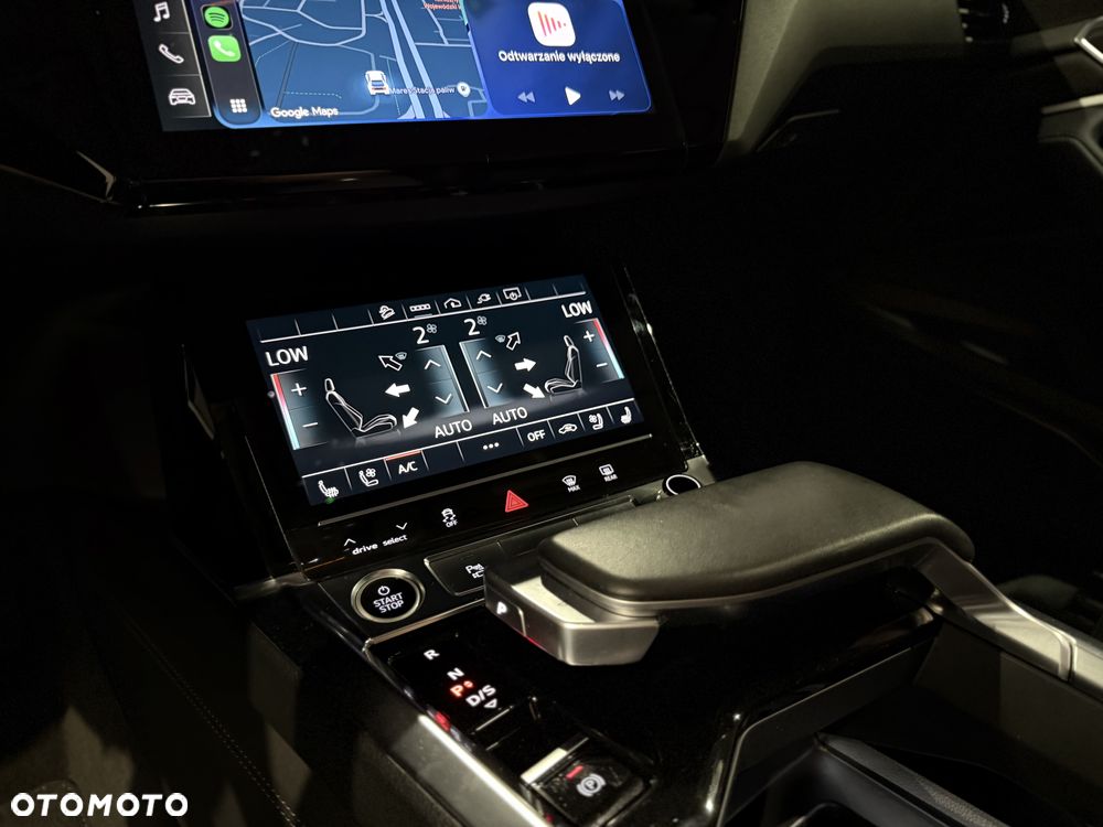 Audi e-tron 55 Quattro S Line - 22