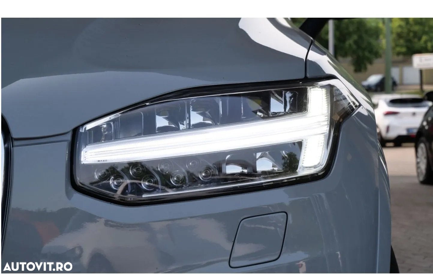 Volvo XC 90 T8 AWD Plug-in Hybrid Ultra Bright - 4