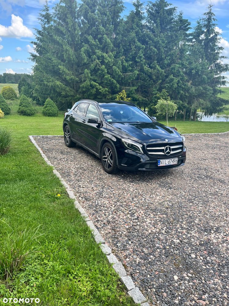 Mercedes-Benz GLA 200 d 7G-DCT - 8