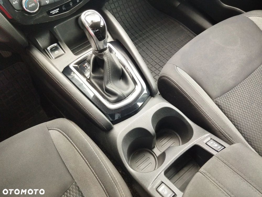 Nissan Qashqai 1.6 DCi Acenta Xtronic EU6 - 13