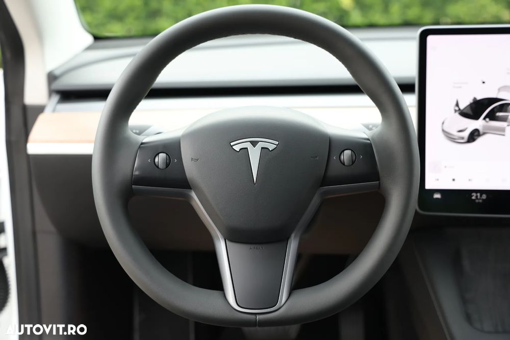 Tesla Model 3 Langstreckenbatterie Allradantrieb Dual Motor - 26