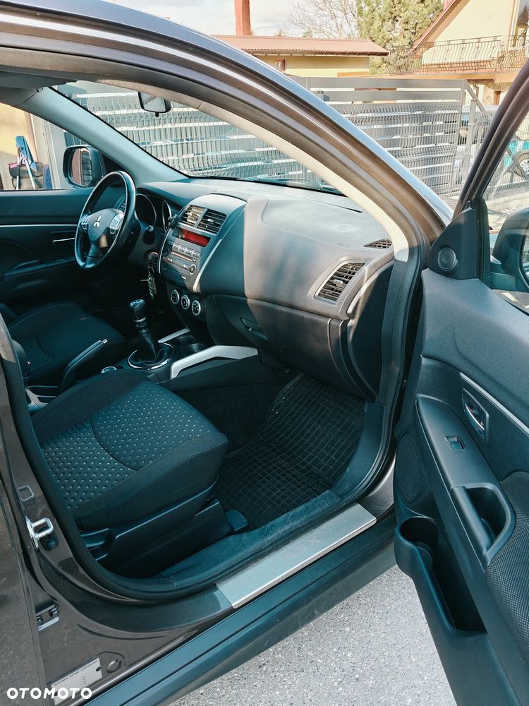 Mitsubishi ASX 1.8 DID Instyle 4WD AS&G - 14