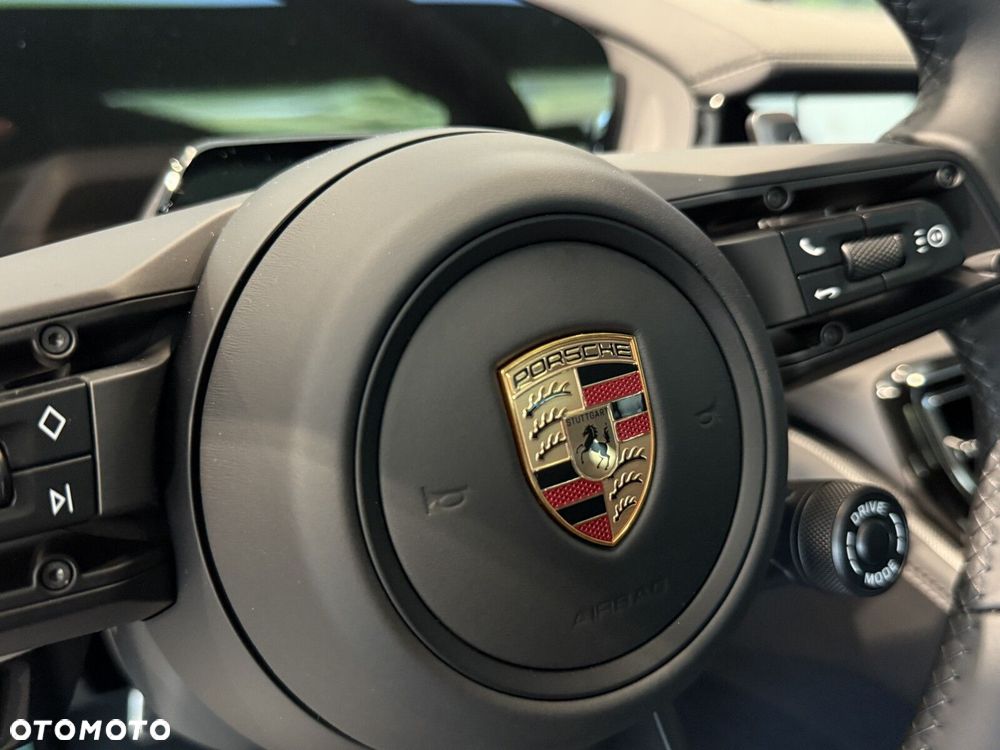Porsche Panamera - 21