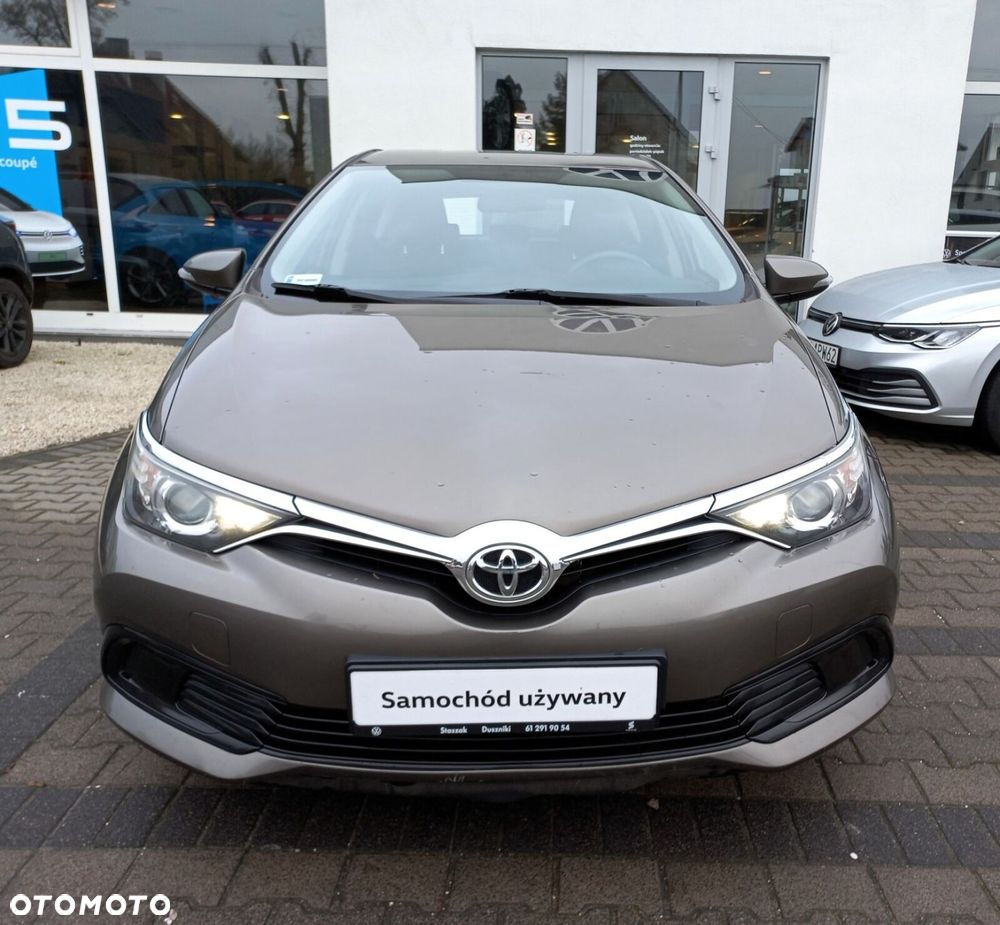 Toyota Auris - 4