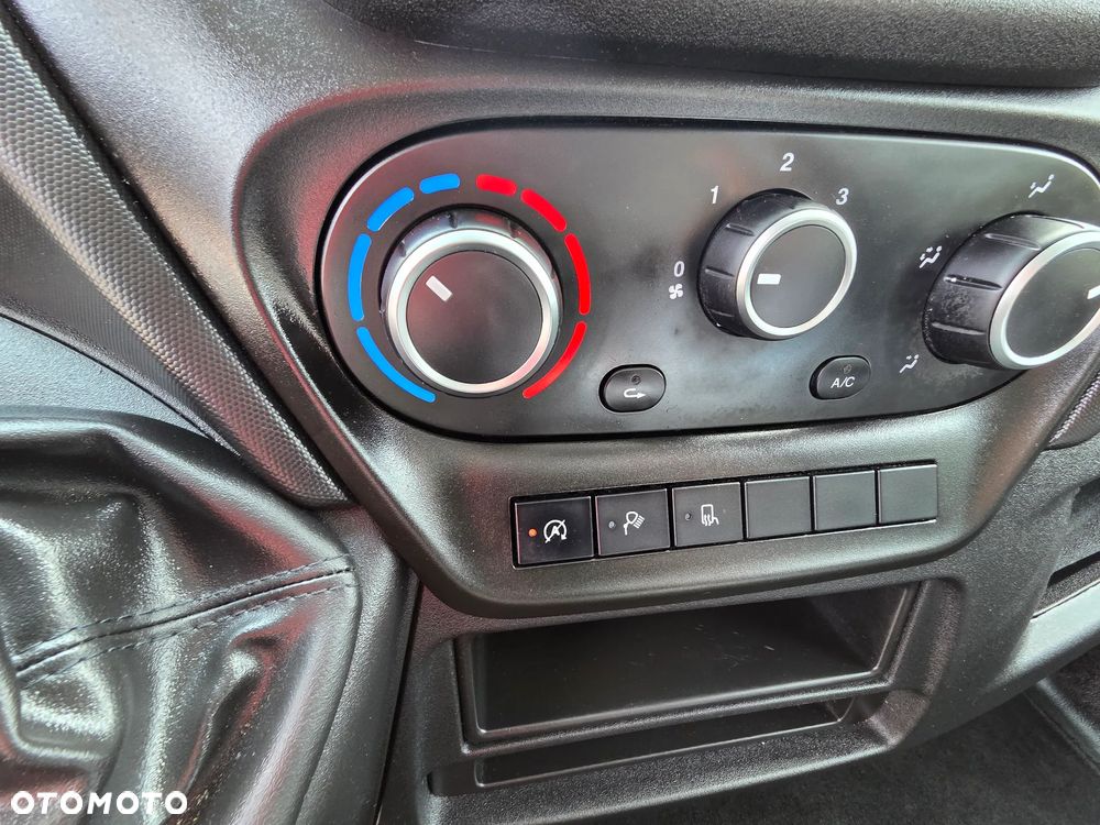 Iveco 35S16 Chłodnia CARIRER 350 xarios rej.03/2024 km40000 automat - 24