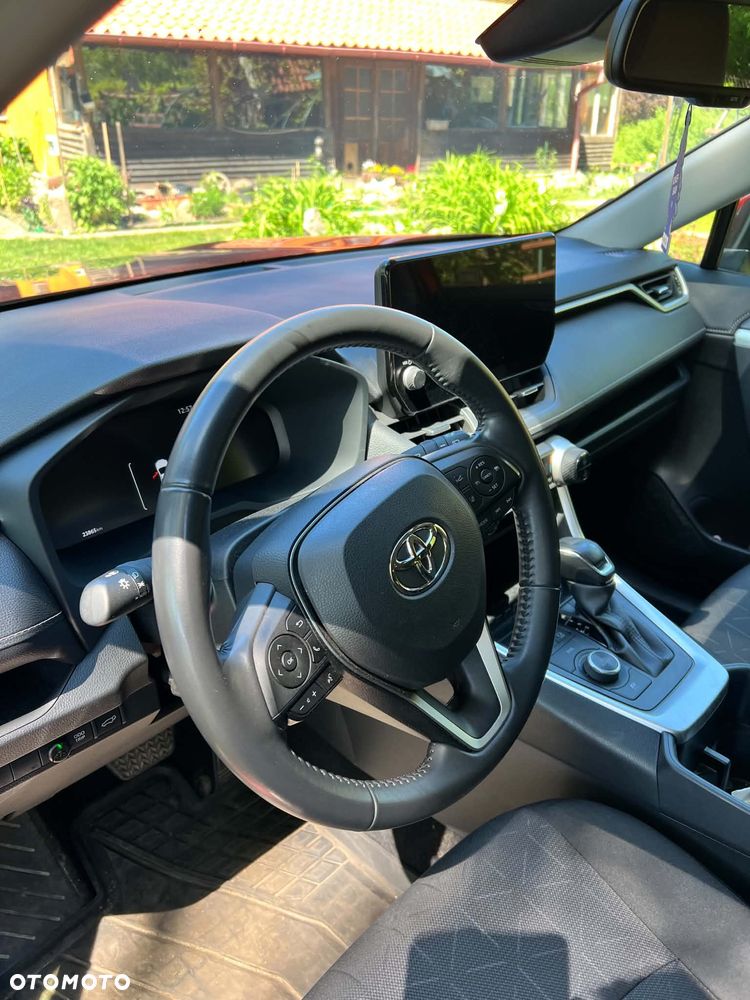 Toyota RAV4 - 8