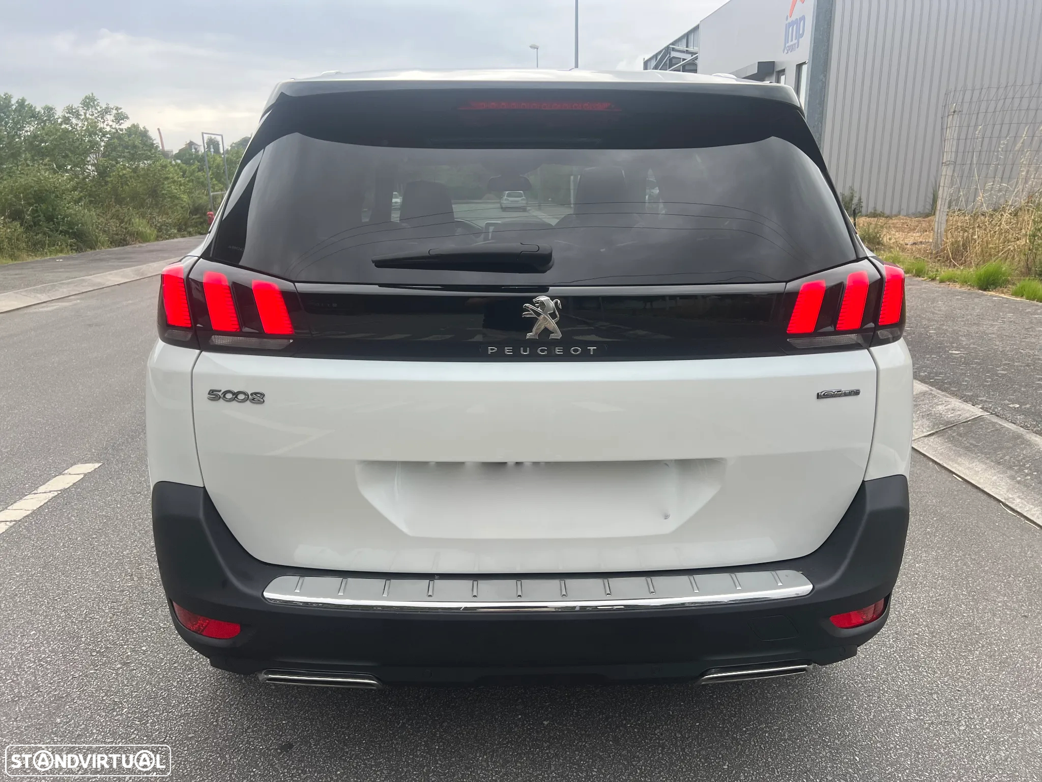 Peugeot 5008 1.5 BlueHDi GT Line J19 EAT8 - 23