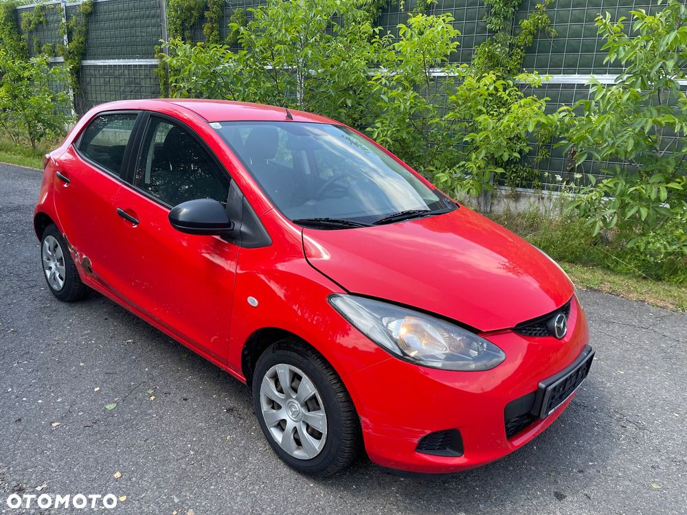 Mazda 2 - 4