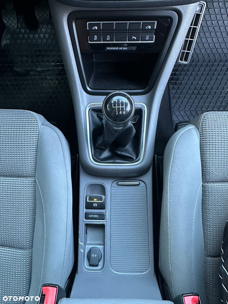 Volkswagen Sharan 2.0 TDI 4Motion BlueMotion Technology Comfortline - 20