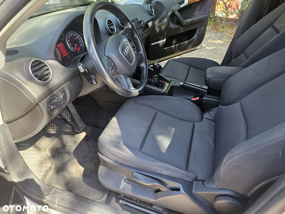 Audi A3 Sportback - 6