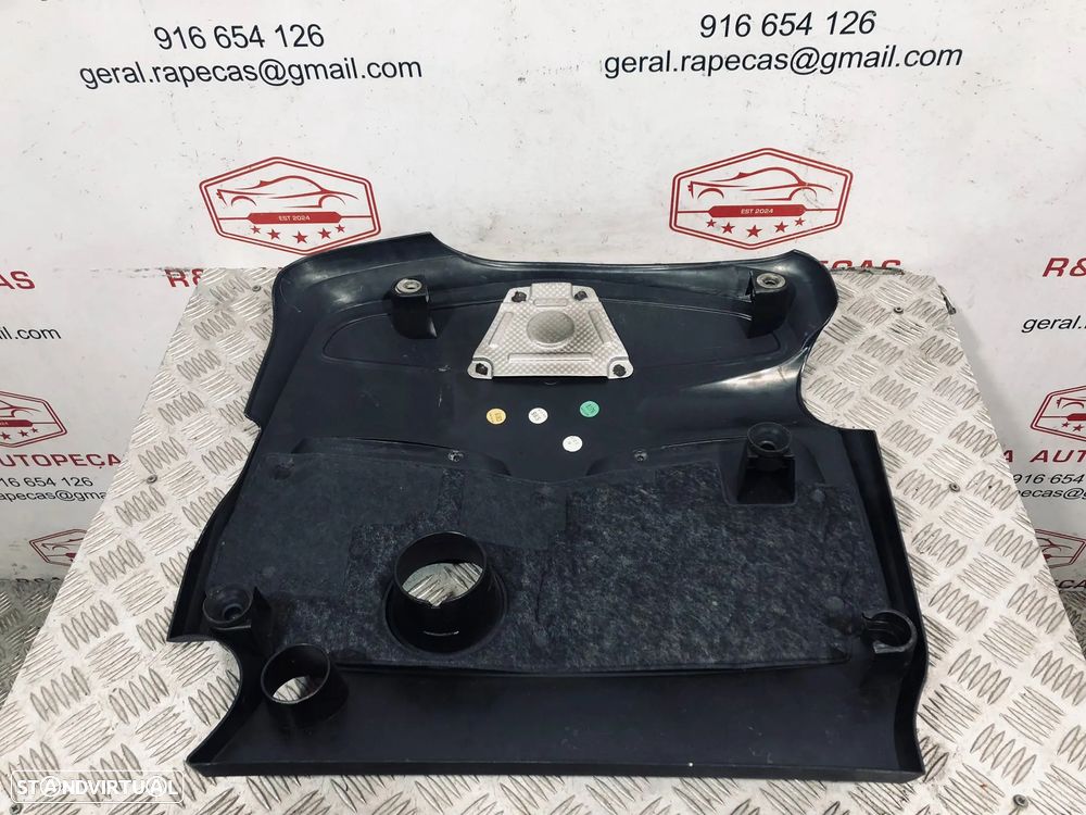 Tampa de Motor Mercedes Class A W176 AMG Line A2700102801 Original - 4