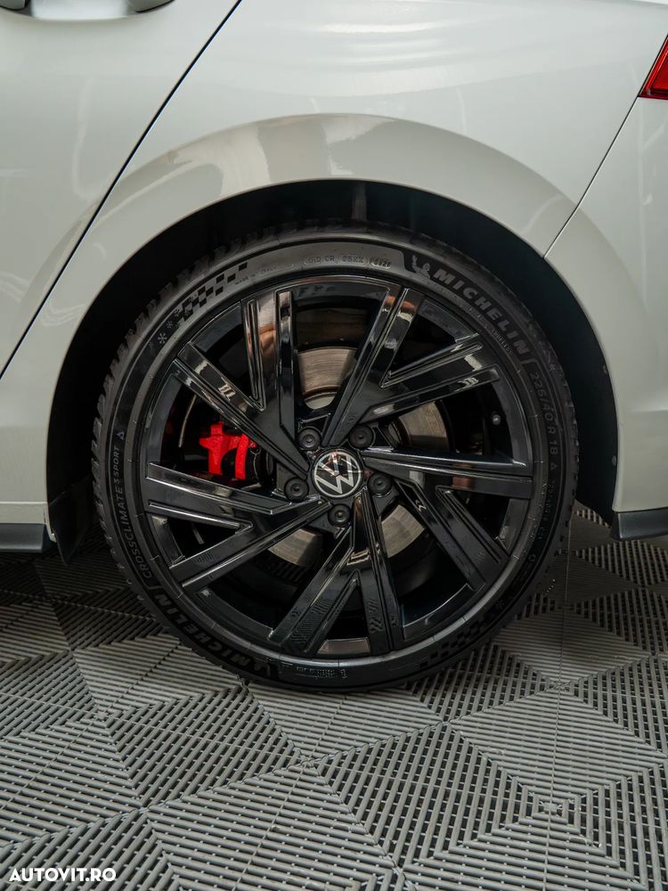 Volkswagen Golf 2.0 TSI OPF DSG GTI - 8