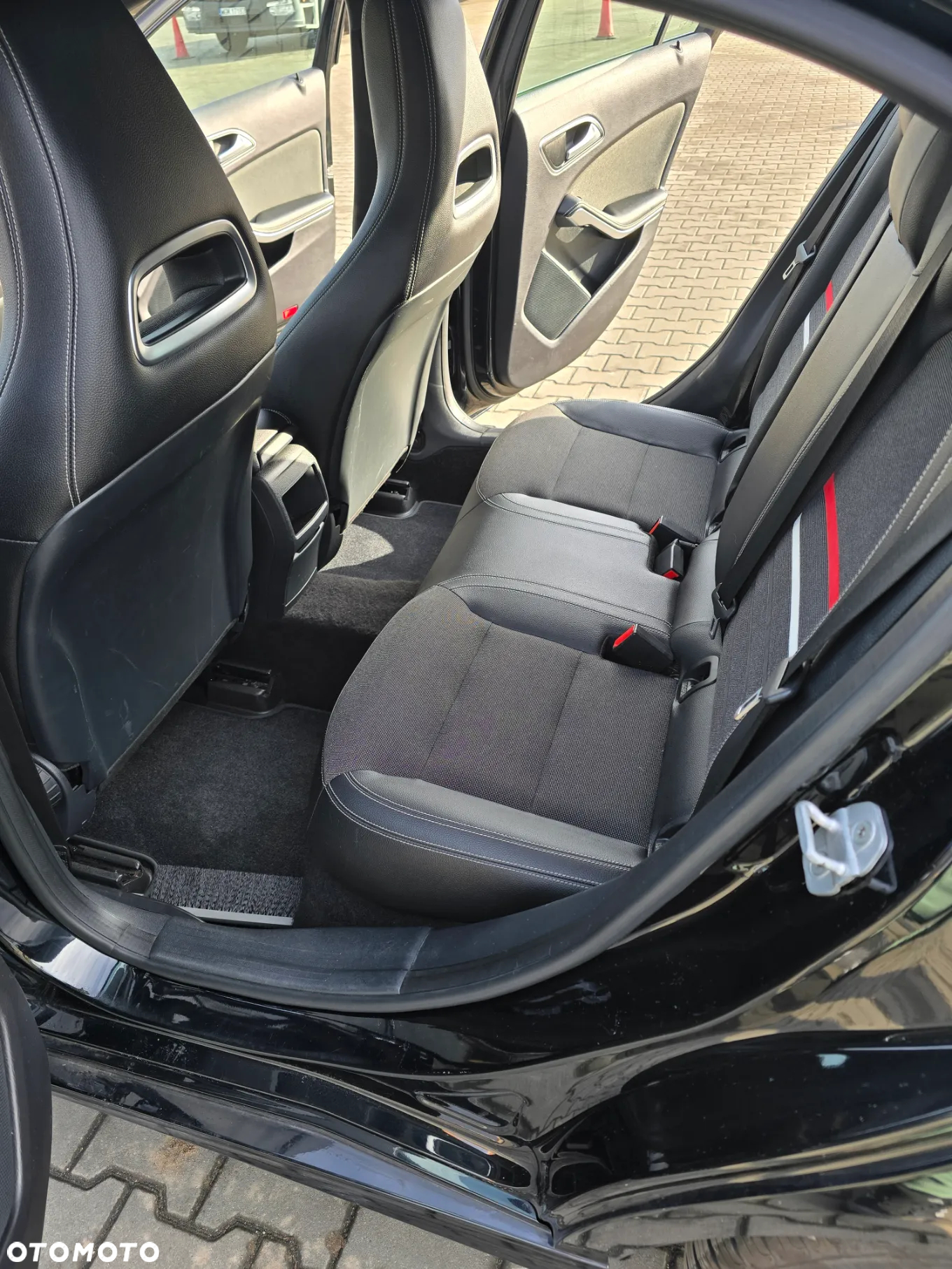 Mercedes-Benz Klasa A 180 BlueEfficiency Edition - 15