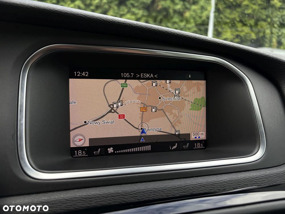 Volvo V40 T3 Drive-E Momentum - 25