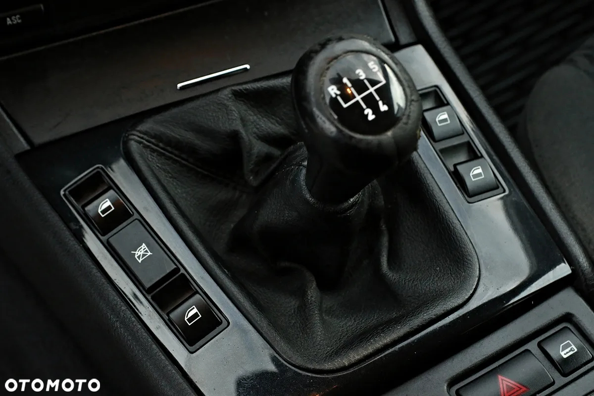 BMW Seria 3 - 33