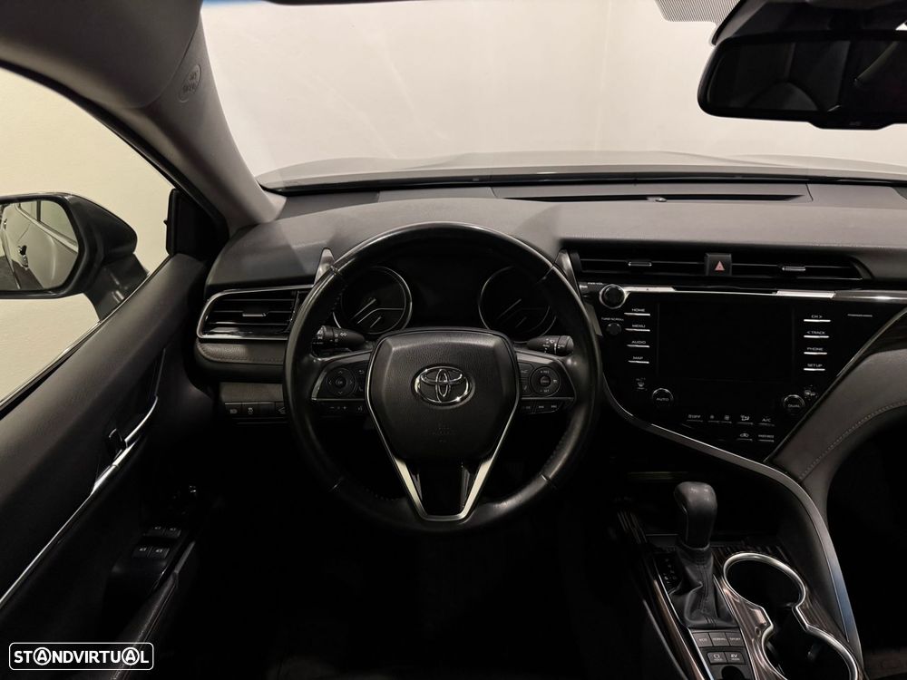 Toyota Camry 2.5 Hybrid Luxury - 8