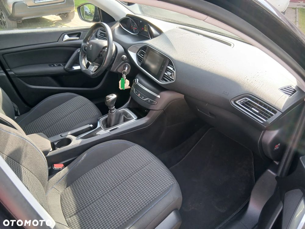Peugeot 308 - 9