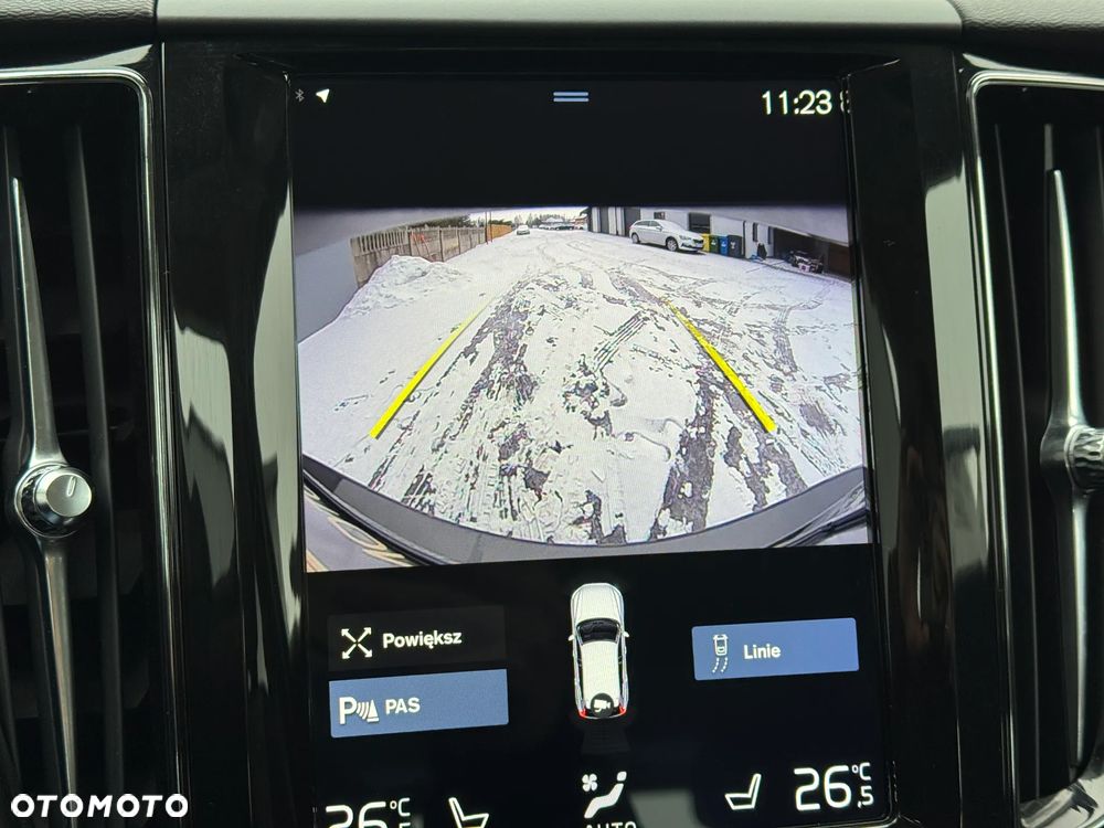 Volvo XC 60 D4 Momentum Pro - 29