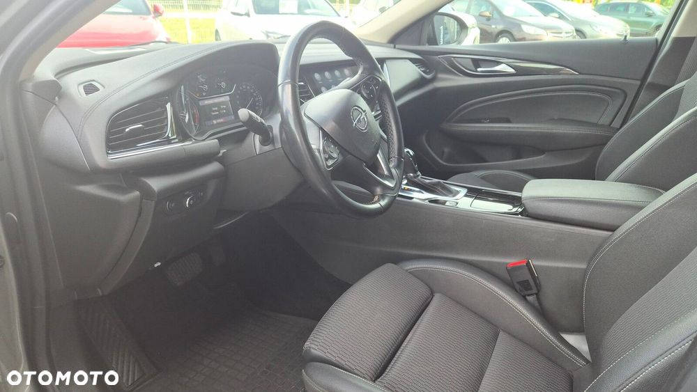 Opel Insignia - 13