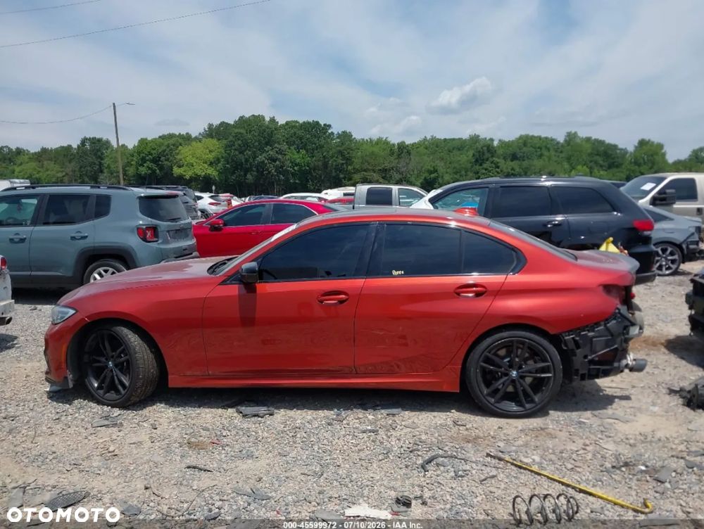 BMW Seria 3 330i xDrive M Sport - 8