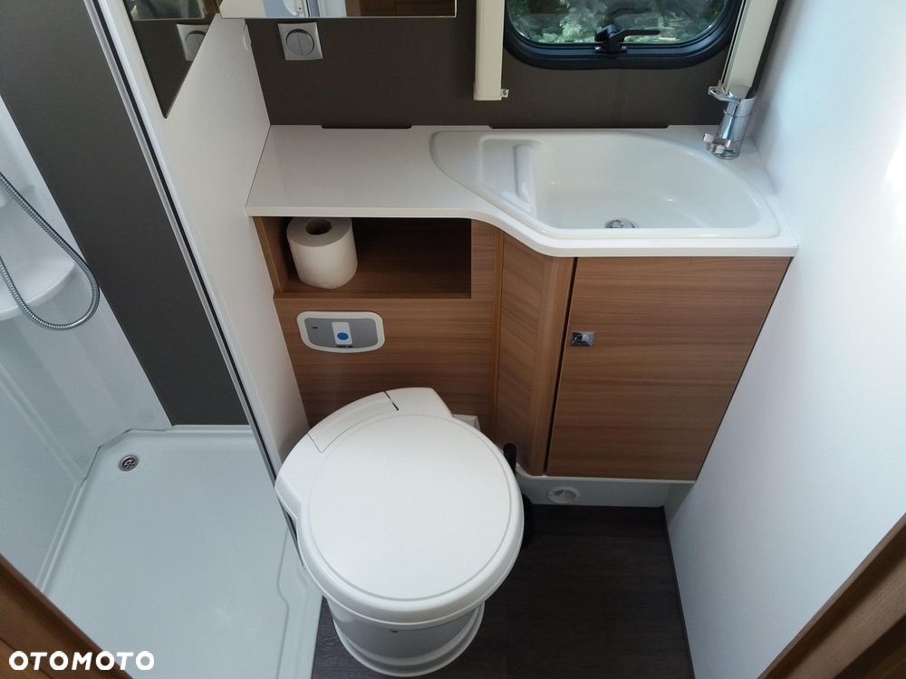 Adria Coral XL DK - 16