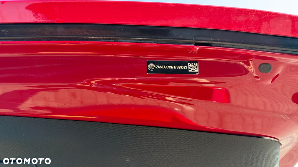 Alfa Romeo Stelvio 2.0 Turbo 16V AT8-Q4 Ti - 16