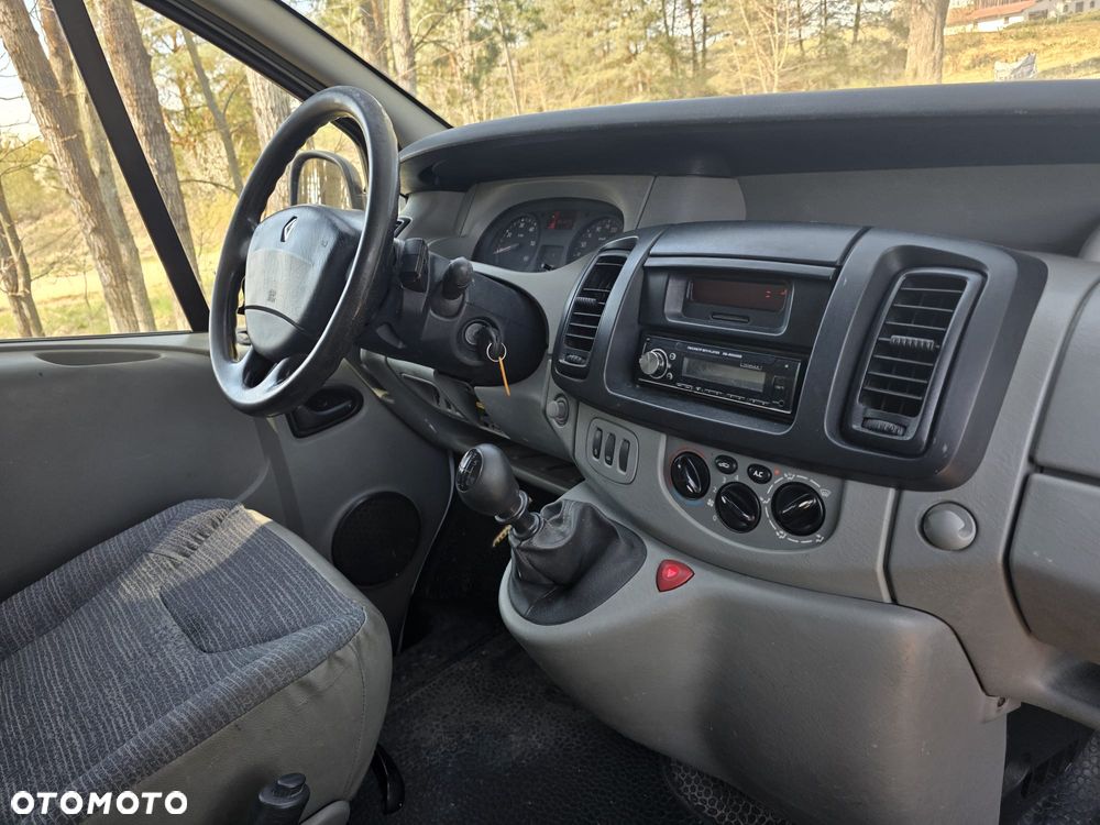 Renault Trafic - 9