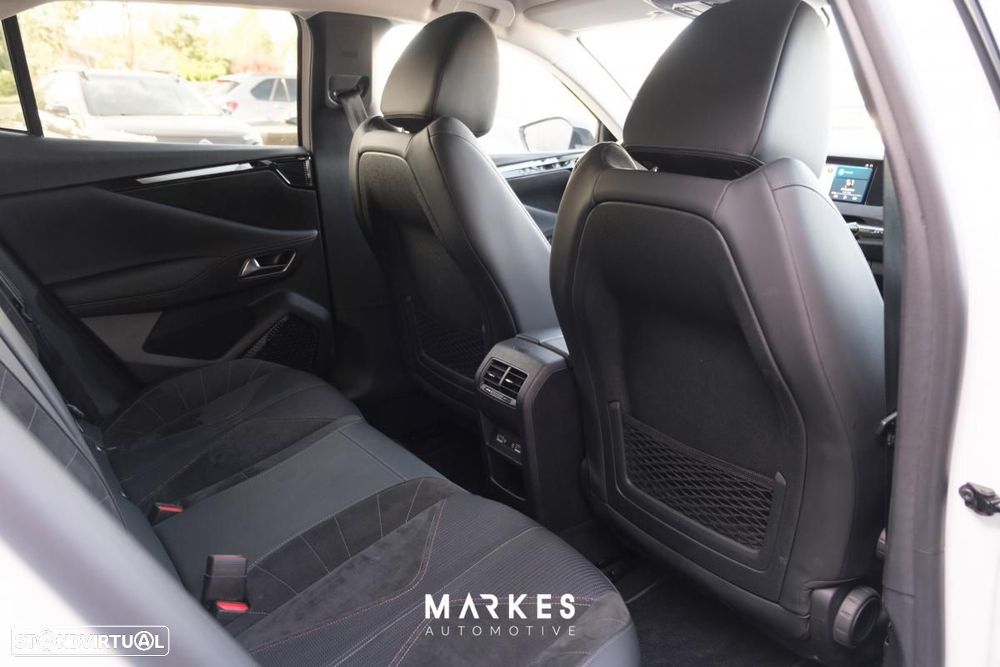 DS DS4 E-Tense Performance Line EAT8 - 33