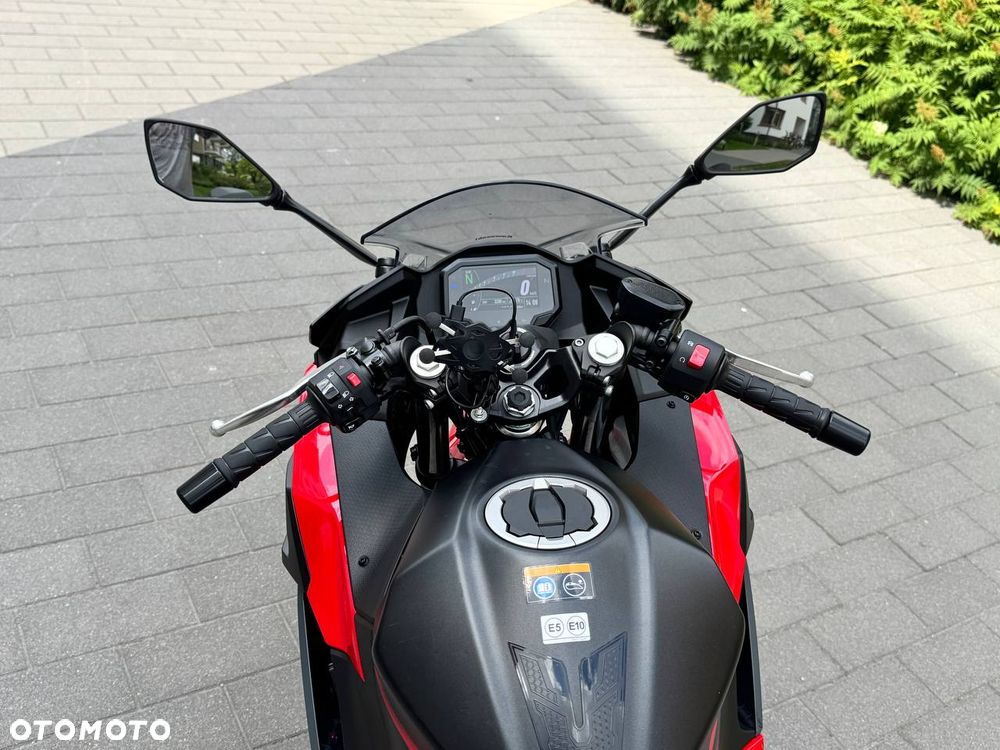 Kawasaki Ninja 500 - 4