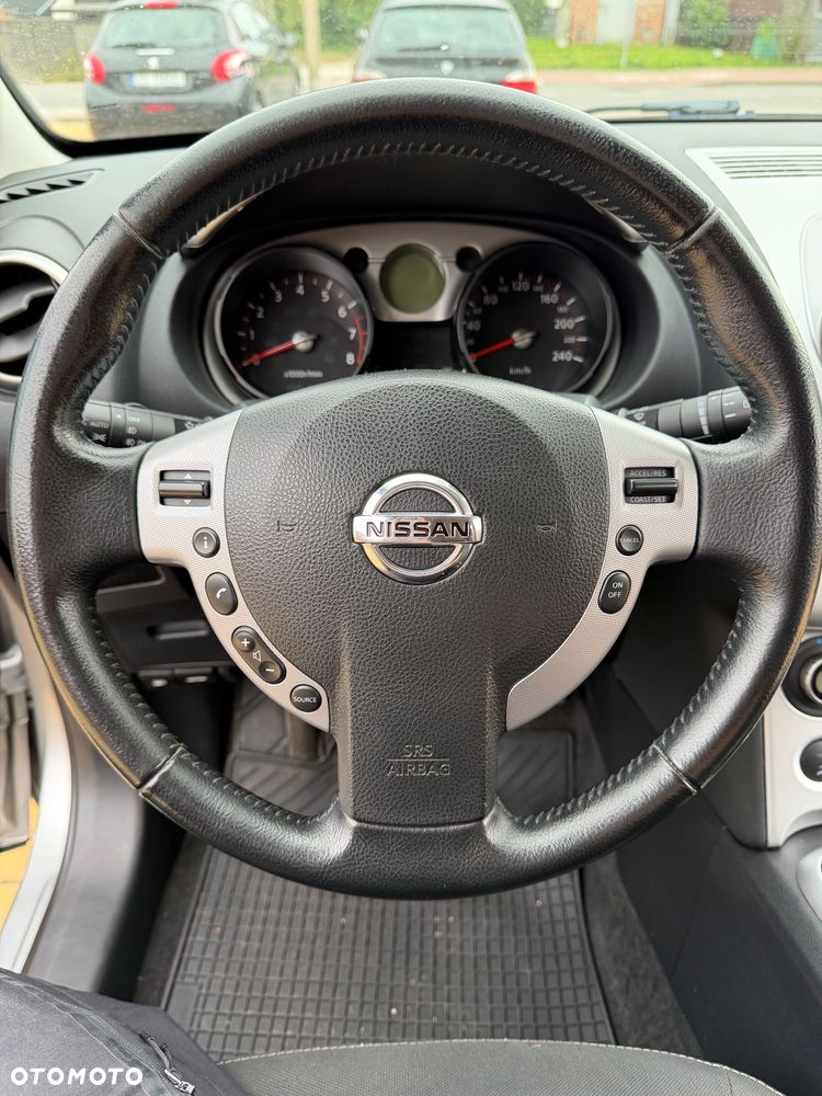 Nissan Qashqai 2.0 4 x 4 tekna - 19