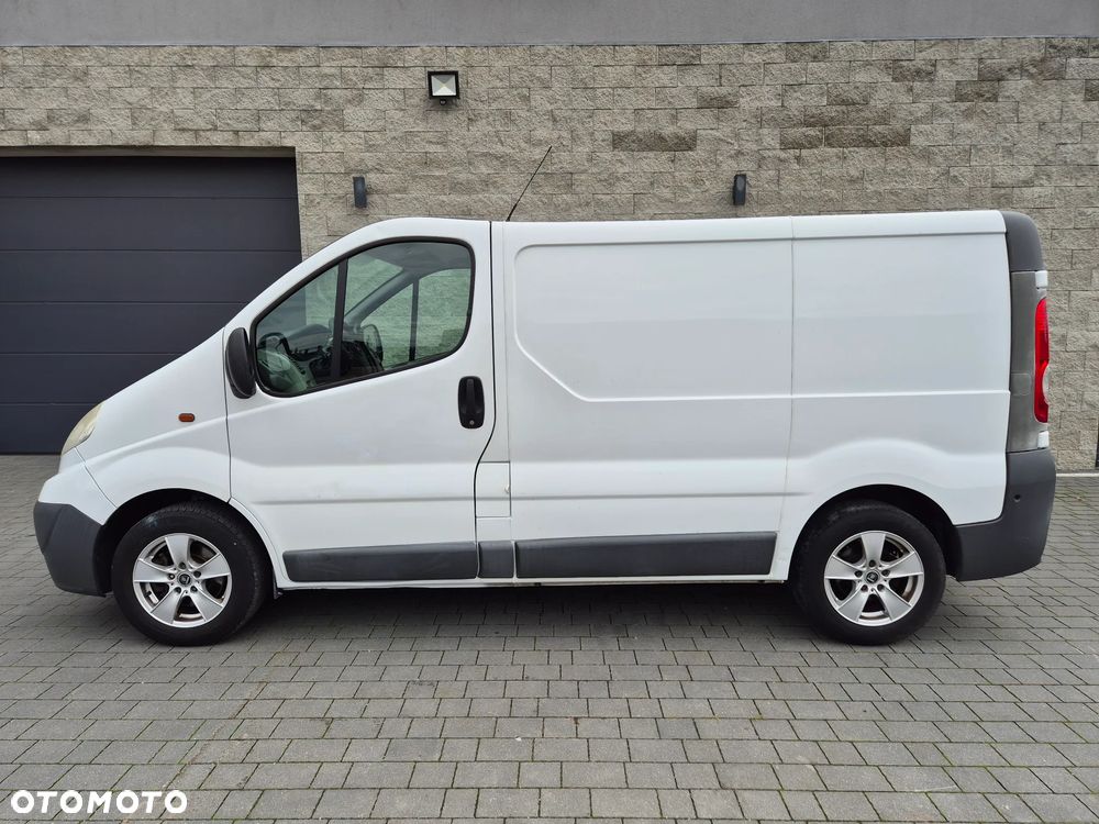 Opel Vivaro - 10