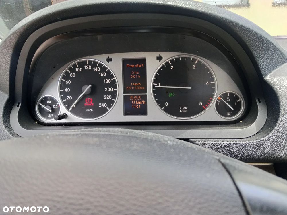Mercedes-Benz Klasa B 180 CDI - 11