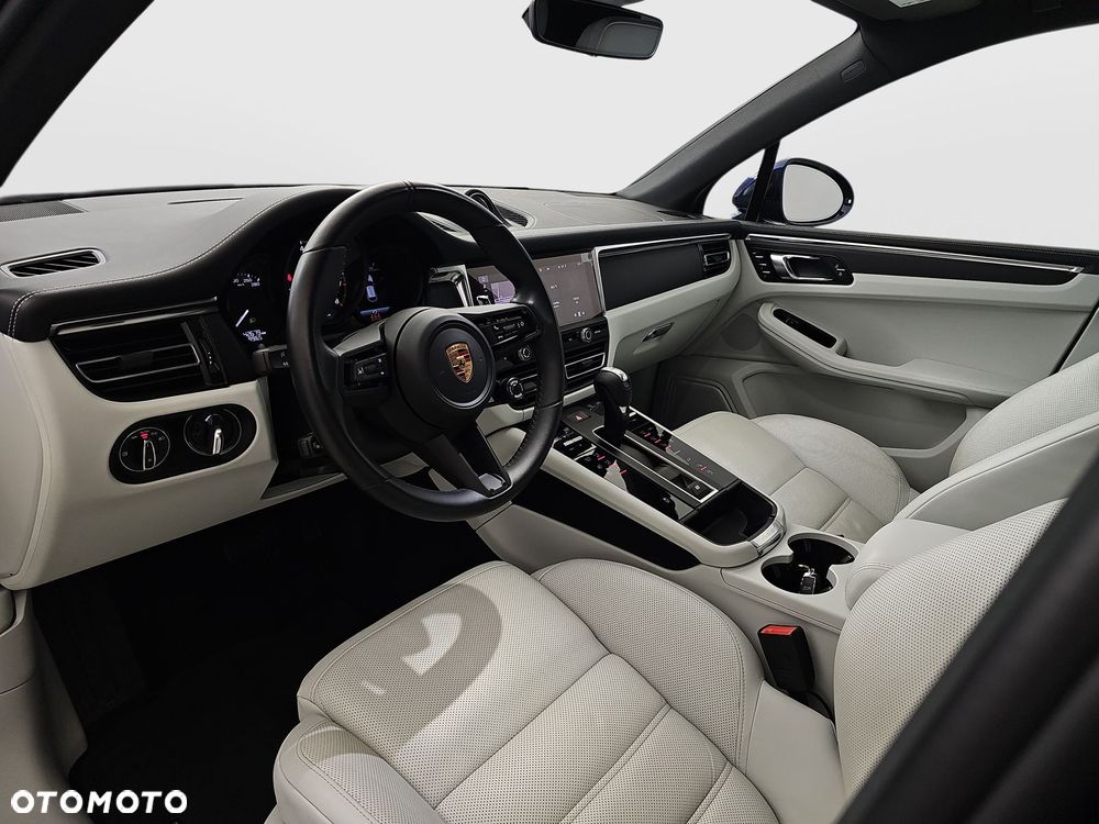 Porsche Macan Standard - 9