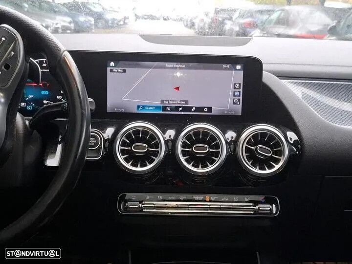 Mercedes-Benz GLA 250 e AMG Line - 8