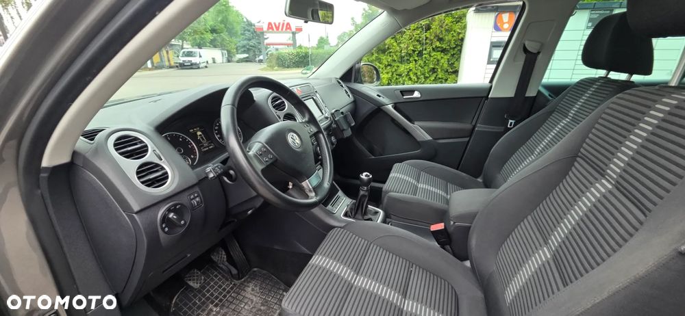 Volkswagen Tiguan 2.0 TDI DPF BlueMotion Technology Exclusive - 29