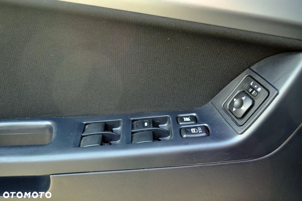 Mitsubishi Lancer 1.8 Inform LPG - 17