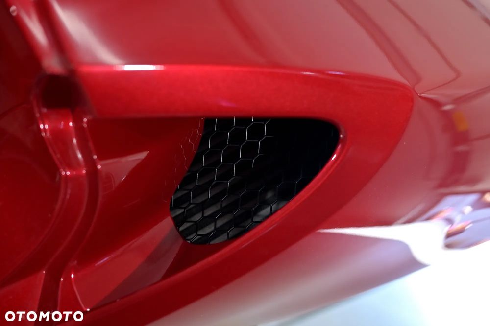 Alfa Romeo 4C - 28