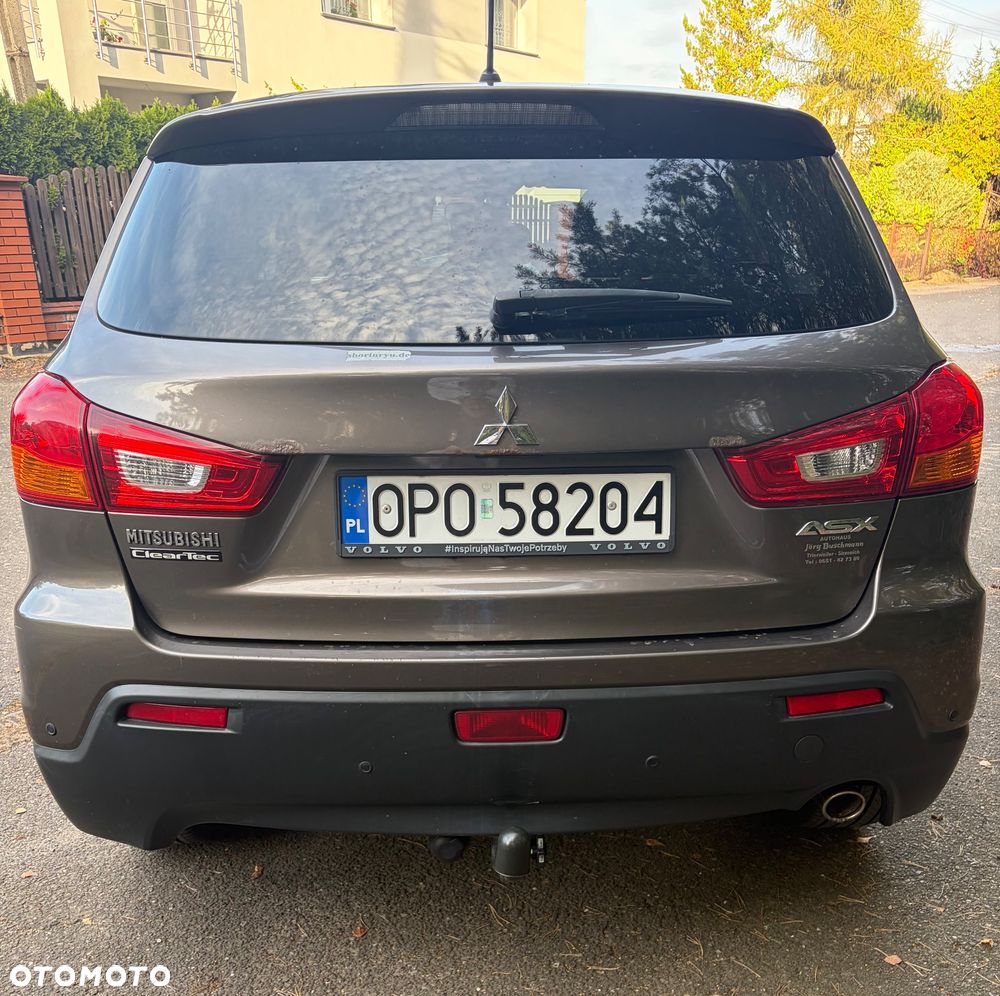 Mitsubishi ASX - 5