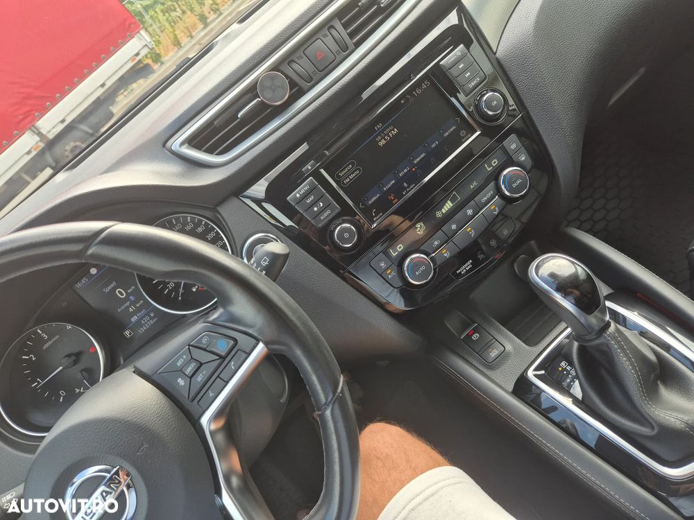 Nissan Qashqai 1.7 dCi Xtronic ALL-MODE 4x4i TEKNA+ - 15