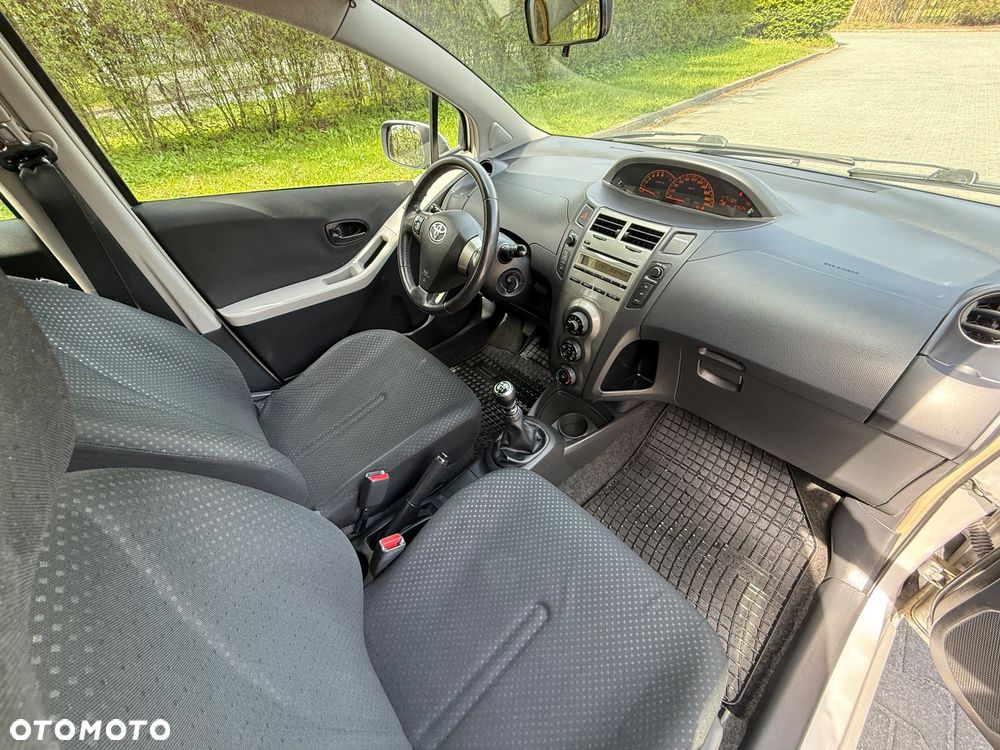 Toyota Yaris 1.33 VVT-i Cool+ - 5